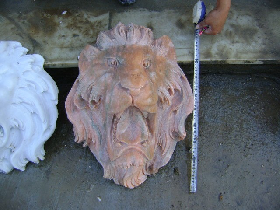 Red Marble Lion Head Spring Spout